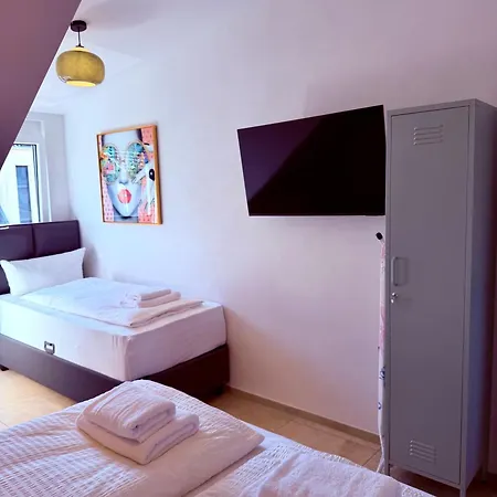 Parkside Apartmán *
